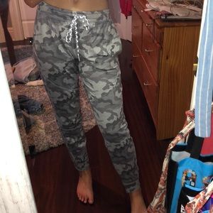 American Eagle Joggers